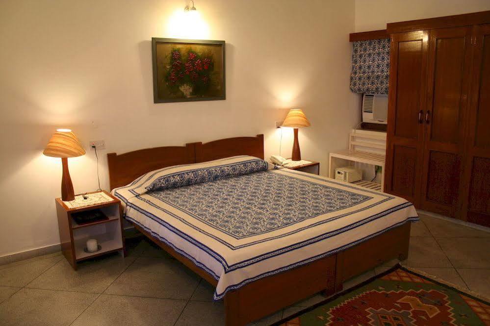 Giri Homestay By Vista Rooms Jaipur Exterior foto