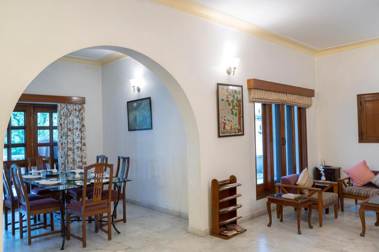 Giri Homestay By Vista Rooms Jaipur Exterior foto
