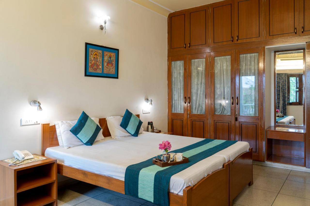 Giri Homestay By Vista Rooms Jaipur Exterior foto